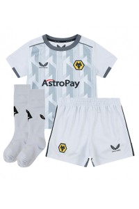 Wolves Babyklær Tredje Fotballdrakt til barn 2022-23 Korte ermer (+ Korte bukser)